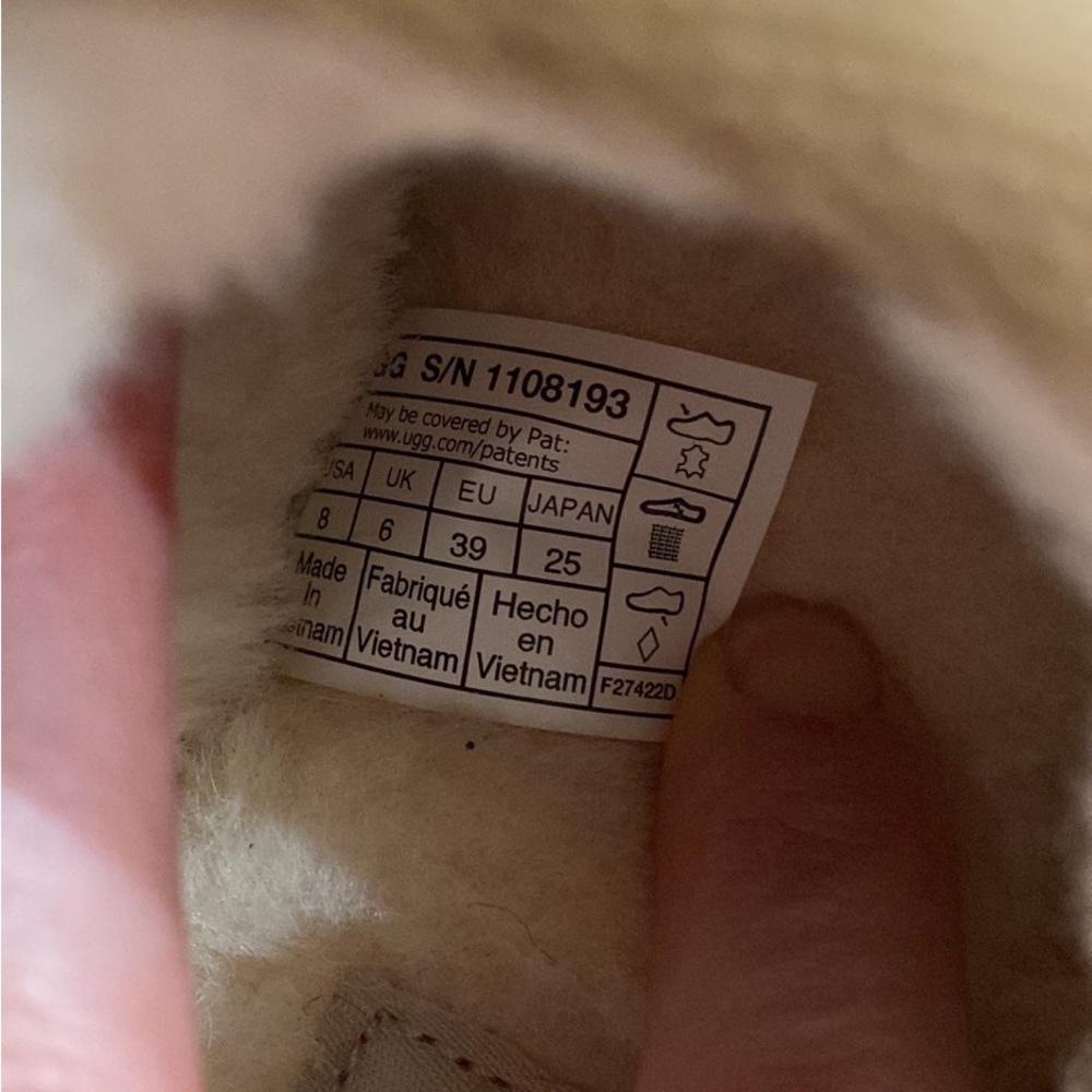 Ugg classic mini slipper in chestnut - Picture 6 of 6